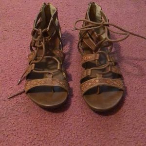 JELLY POP SANDALS SIZE 6